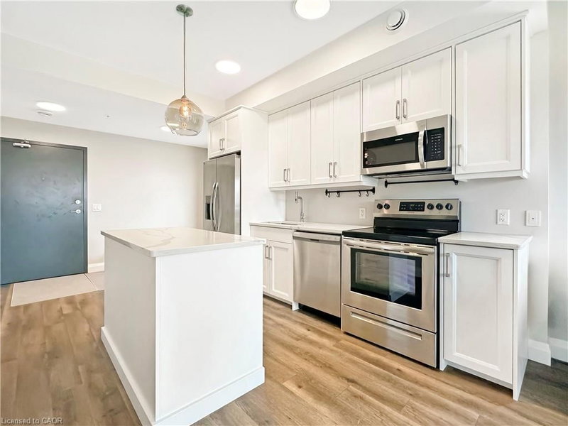 316 - 64 Main Street N