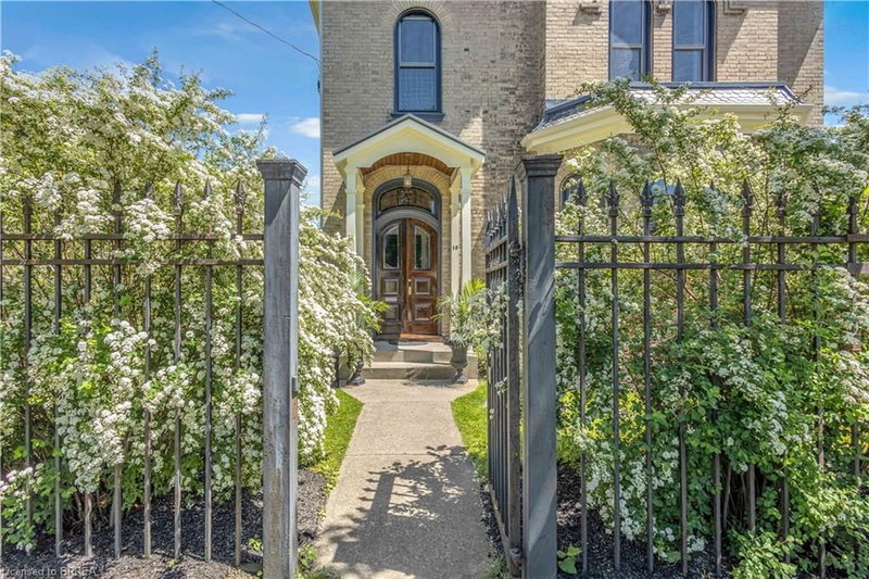 18 Hawarden Avenue