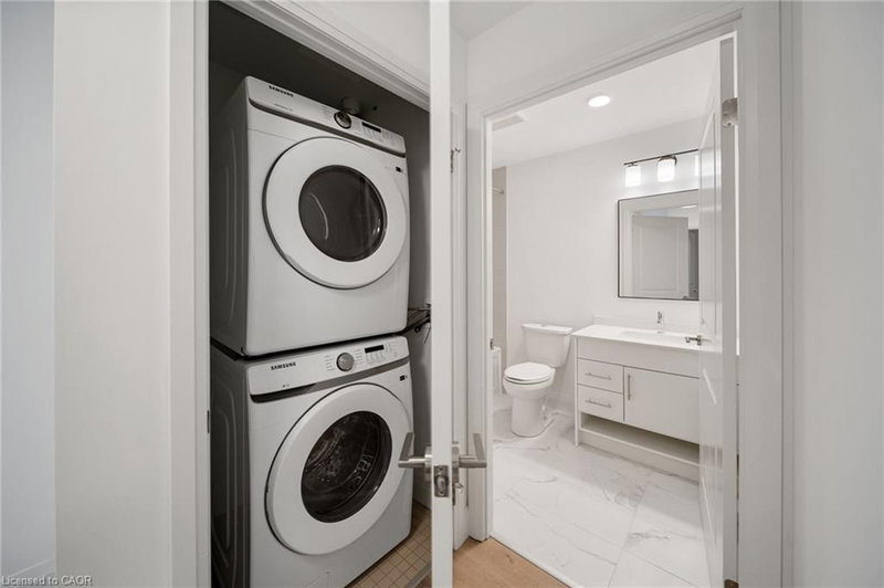 1333 Weber Street E photo 4