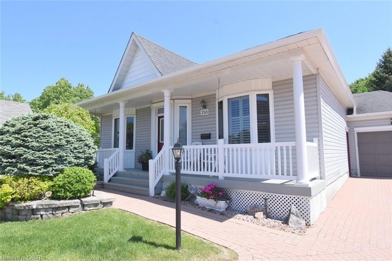 288 Silverbirch Boulevard