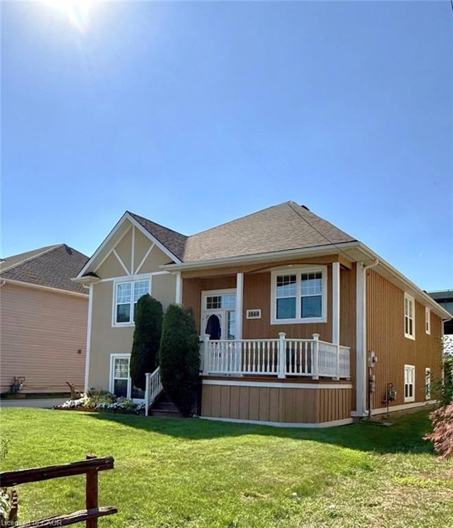 1060 Beach Boulevard photo 2