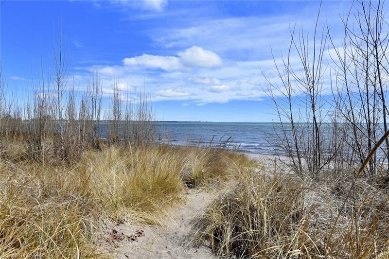 1060 Beach Boulevard photo 5