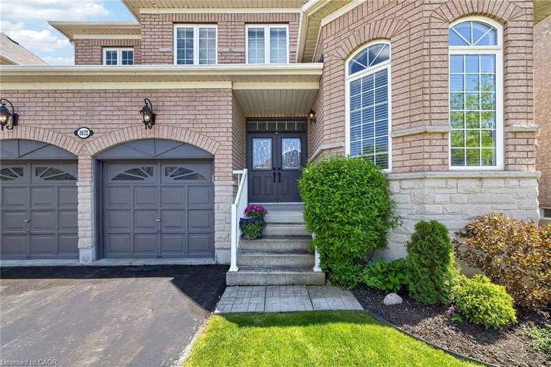 1022 Laidlaw Drive