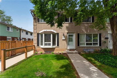31 - 2700 Barton Street E