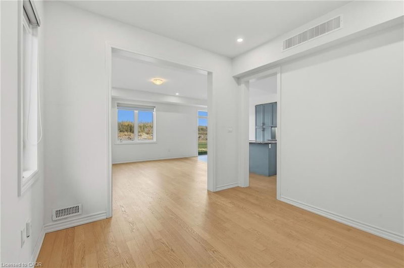 20 Hillcroft Way photo 5