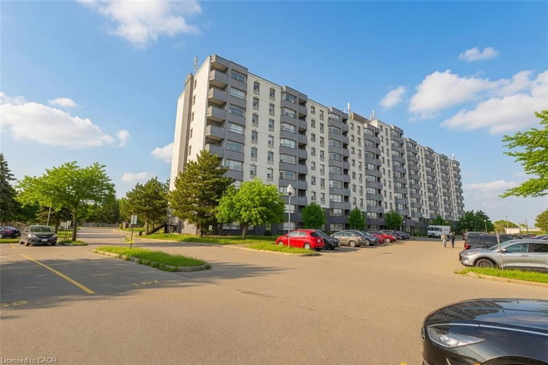 606 - 200 Jamieson Parkway