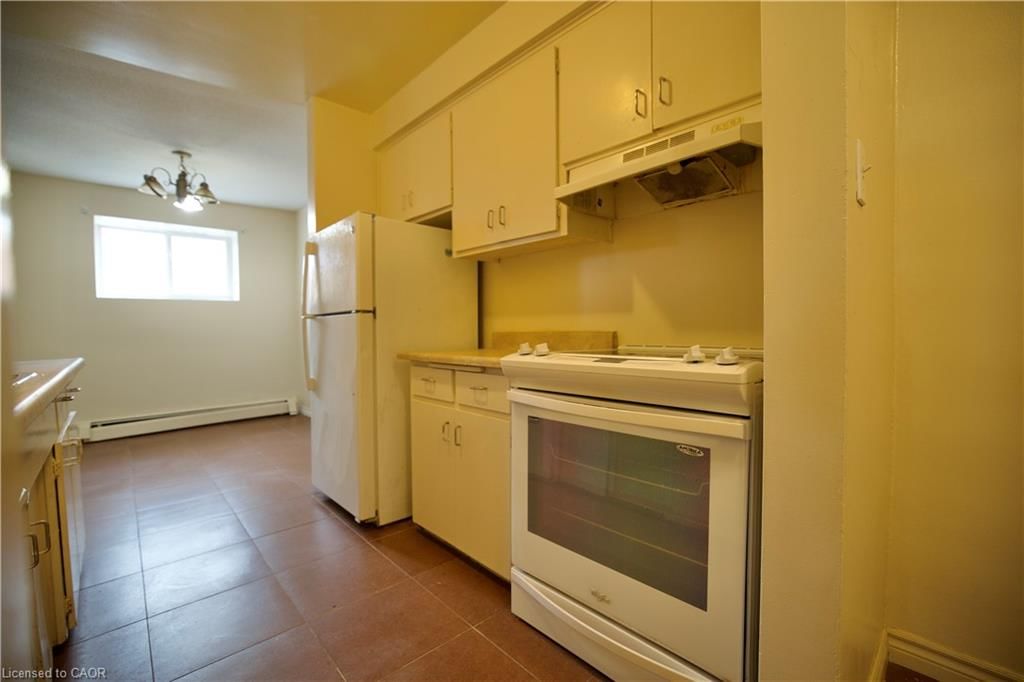 Unit 2 - 223 Heiman Street 5
