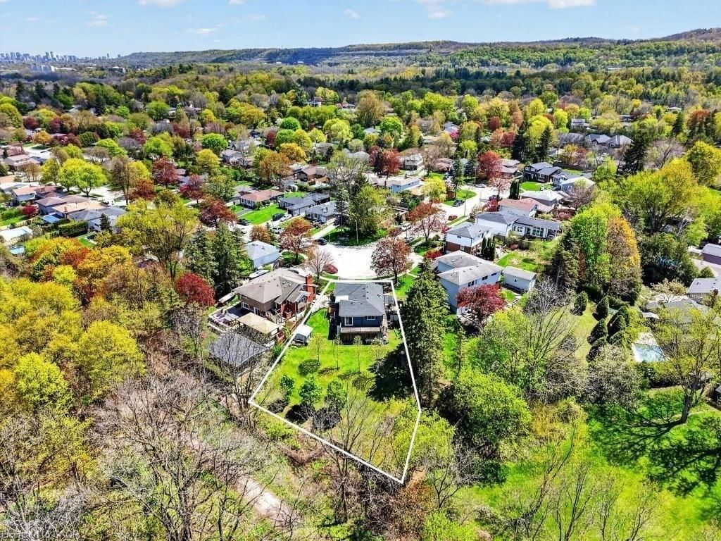 Single Family Residence for sale at 55 Sunrise Crescent, Dundas, ON, L9H 3S1 - Pleasant Valley - MLS: 40833869