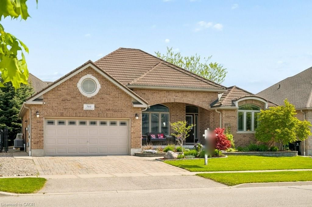 Single Family Residence sold at 366 Townsend Drive, Breslau, ON, N0B 1M0 - Breslau/Bloomingdale/Maryhill - MLS: 40833894