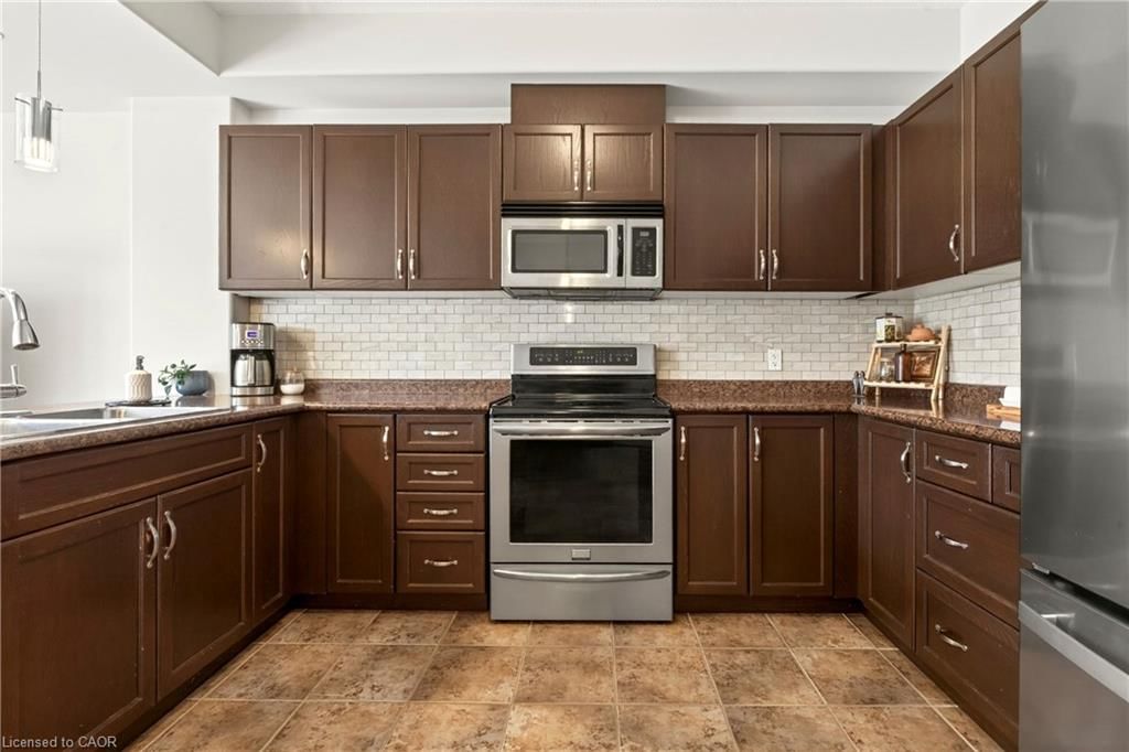 Row/Townhouse sold at 62 Fall Fair Way, Binbrook, ON, L0R 1C0 - Binbrook Municipal - MLS: 40833904