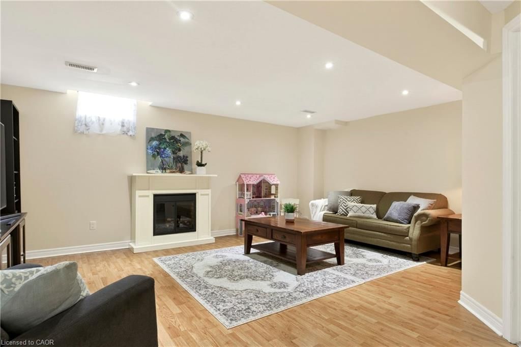 Row/Townhouse sold at 62 Fall Fair Way, Binbrook, ON, L0R 1C0 - Binbrook Municipal - MLS: 40833904