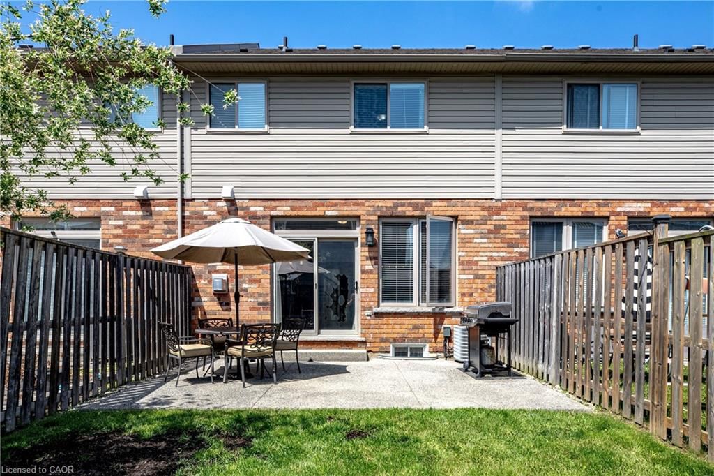 Row/Townhouse sold at 62 Fall Fair Way, Binbrook, ON, L0R 1C0 - Binbrook Municipal - MLS: 40833904