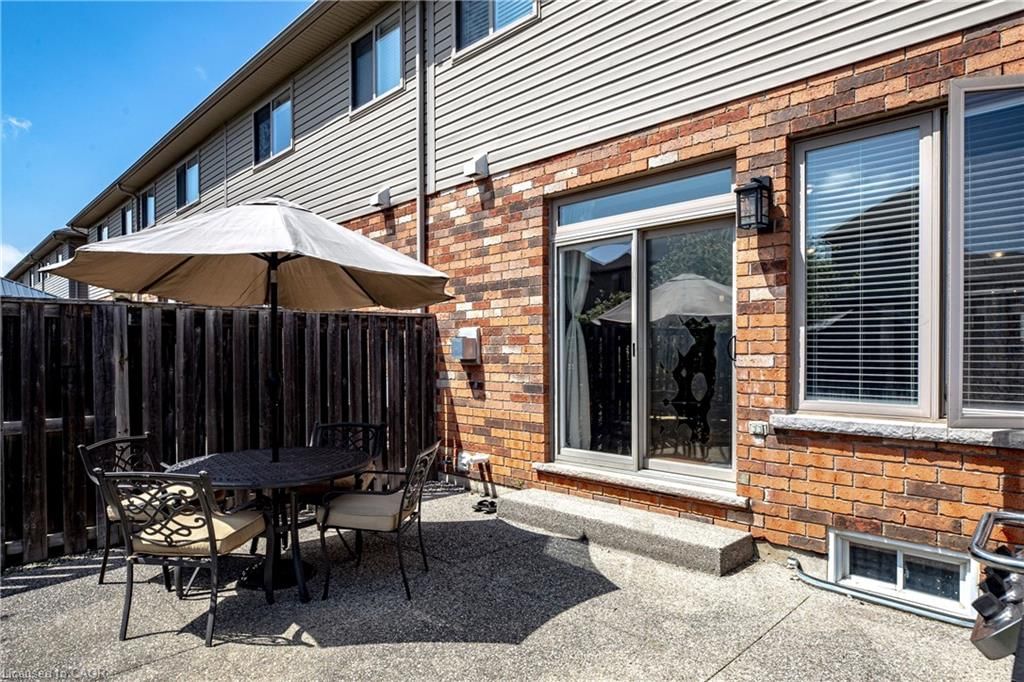 Row/Townhouse sold at 62 Fall Fair Way, Binbrook, ON, L0R 1C0 - Binbrook Municipal - MLS: 40833904