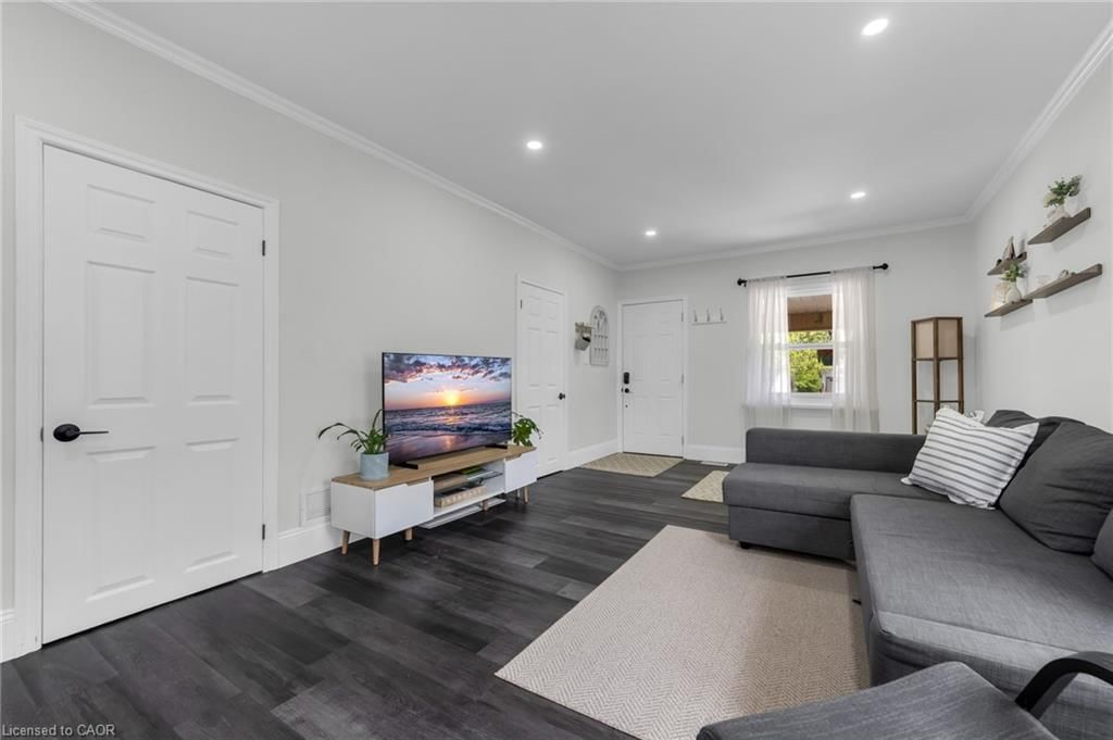 Single Family Residence sold at 57 Richmond Avenue, St. Catharines, ON, L2R 3W6 - E. Chester - MLS: 40833916