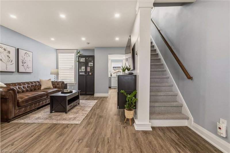 14 Mars Avenue