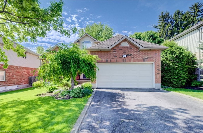11 Carolinian Lane
