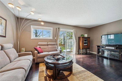 Row/Townhouse sold at 24-240 London Road, Guelph, ON, N1H 8N8 - Exhibition Park - MLS: 40833975