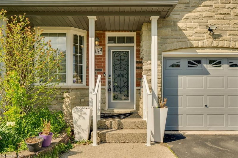4049 Medland Drive photo 4