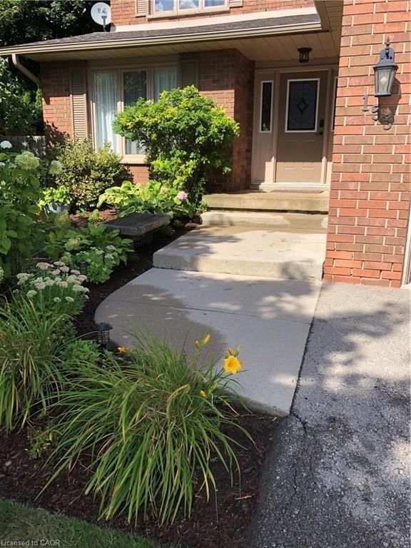 153 Meadowbrook Drive