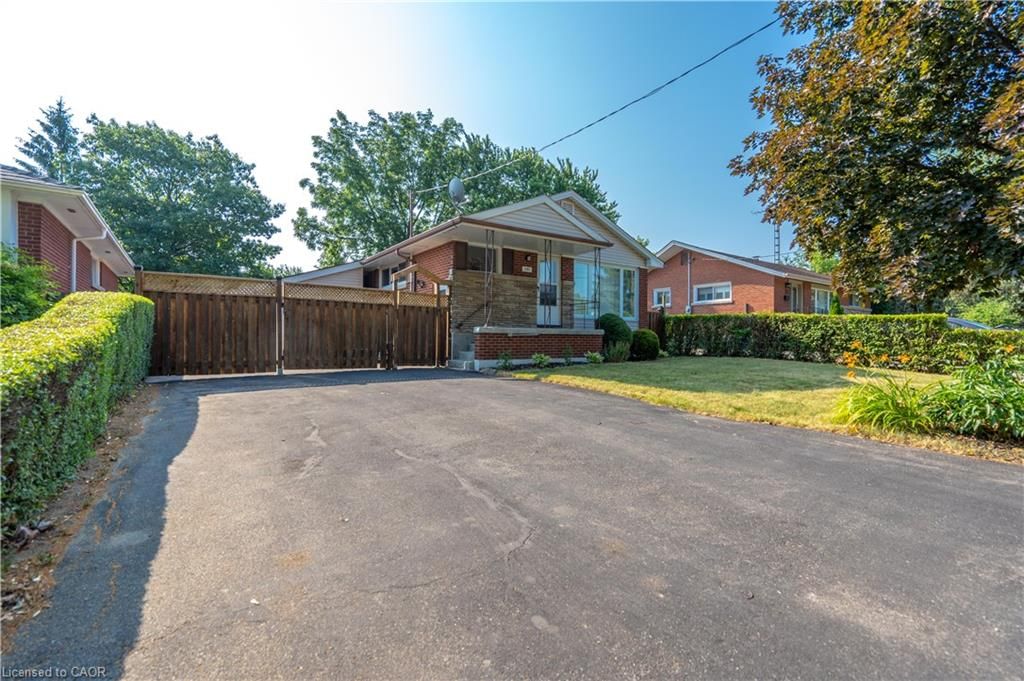 Single Family Residence leased at 1-107 West 33rd Street, Hamilton, ON, L9C 5H9 - Westcliffe - MLS: 40834467