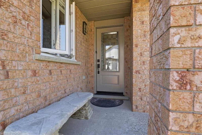 20 Ridgeway Crescent