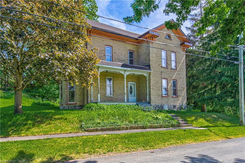 33 Scheifele Place