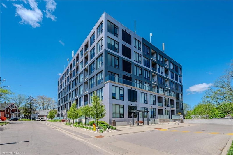 623 - 690 King Street W