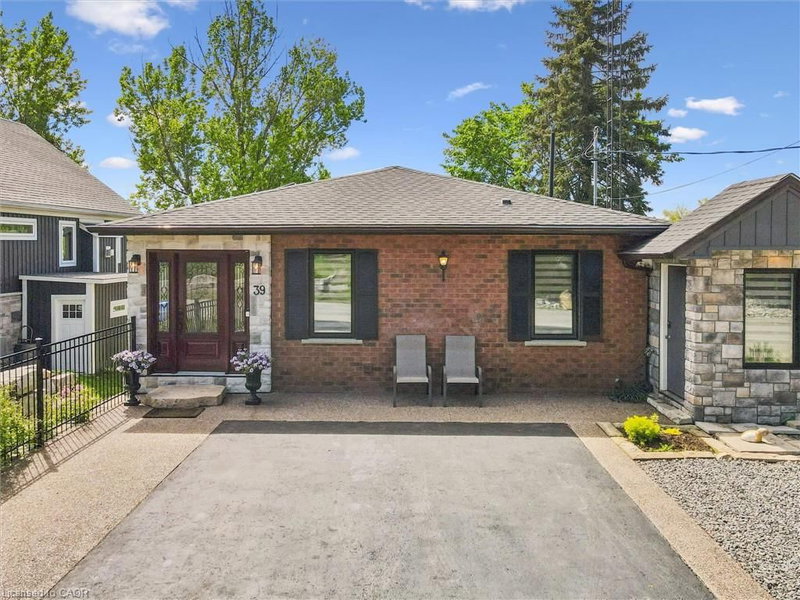39 Holly Trail