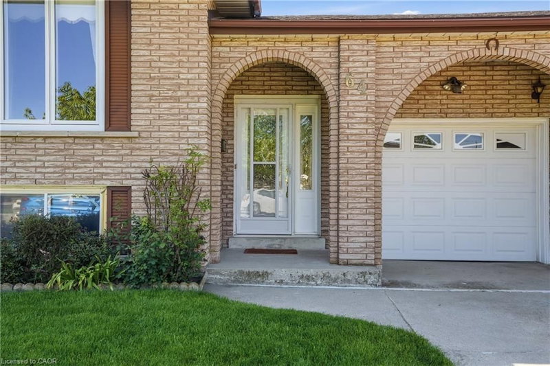 64 Eastbury Drive