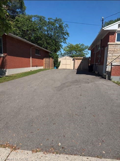 BSMT - 787 Upper Ottawa Street