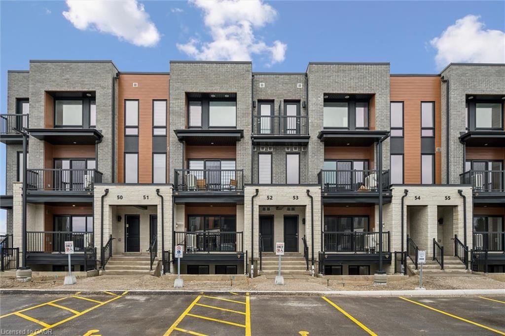 Row/Townhouse for sale at C052-525 Erinbrook Drive, Kitchener, ON, N2E 3T1 - Laurentian Hills/Country Hills W - MLS: 40835062