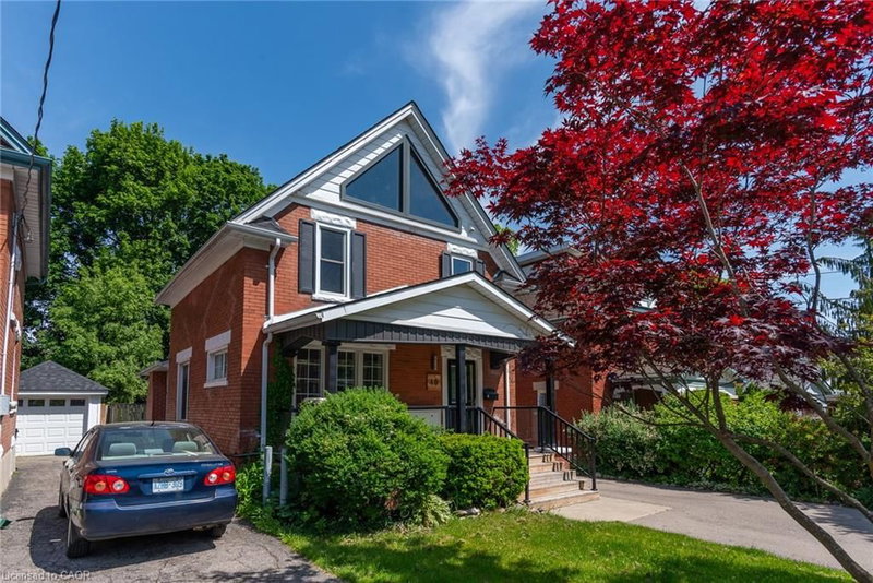 40 Woodland Avenue