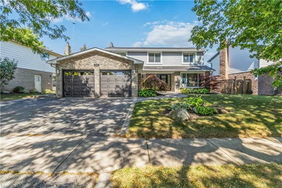 2485 Woburn Crescent