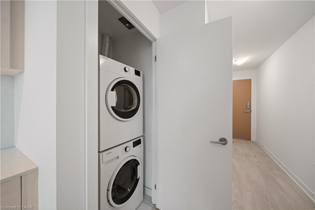 1004-1 Quarrington Lane, Toronto, view 12