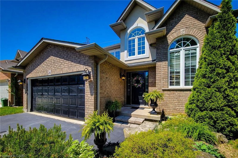 26 Grassyplain Drive