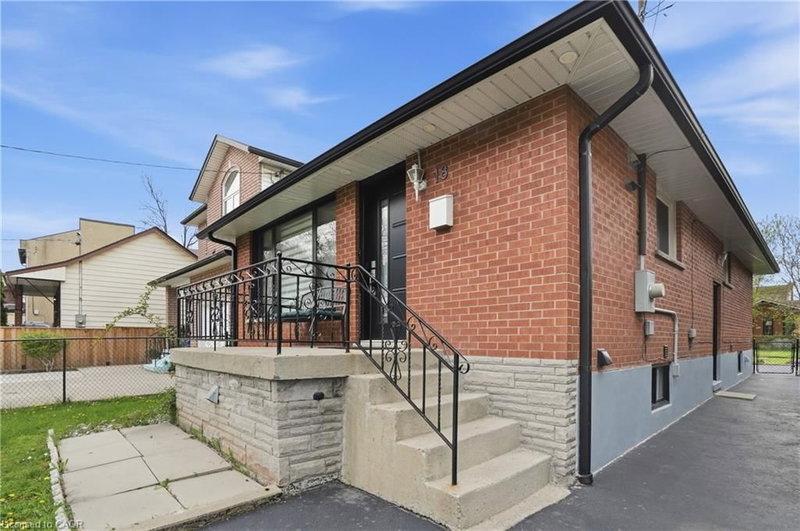 18 Ferrie Street W