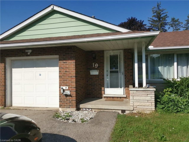 Upper - 19 Hahn Place