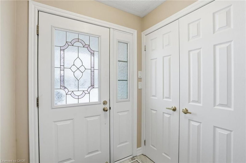 148 Glenariff Drive photo 4