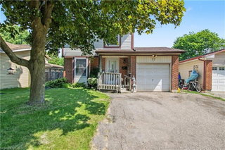 17 Hallmark Street