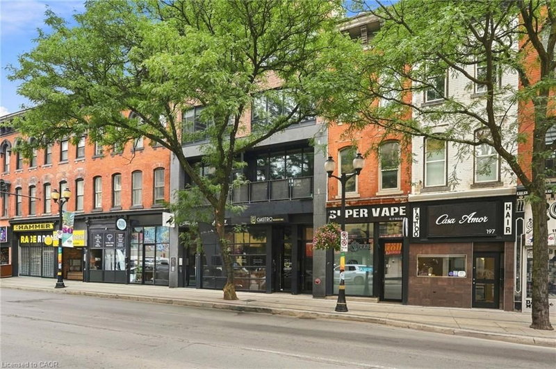 1 - 195 King Street E