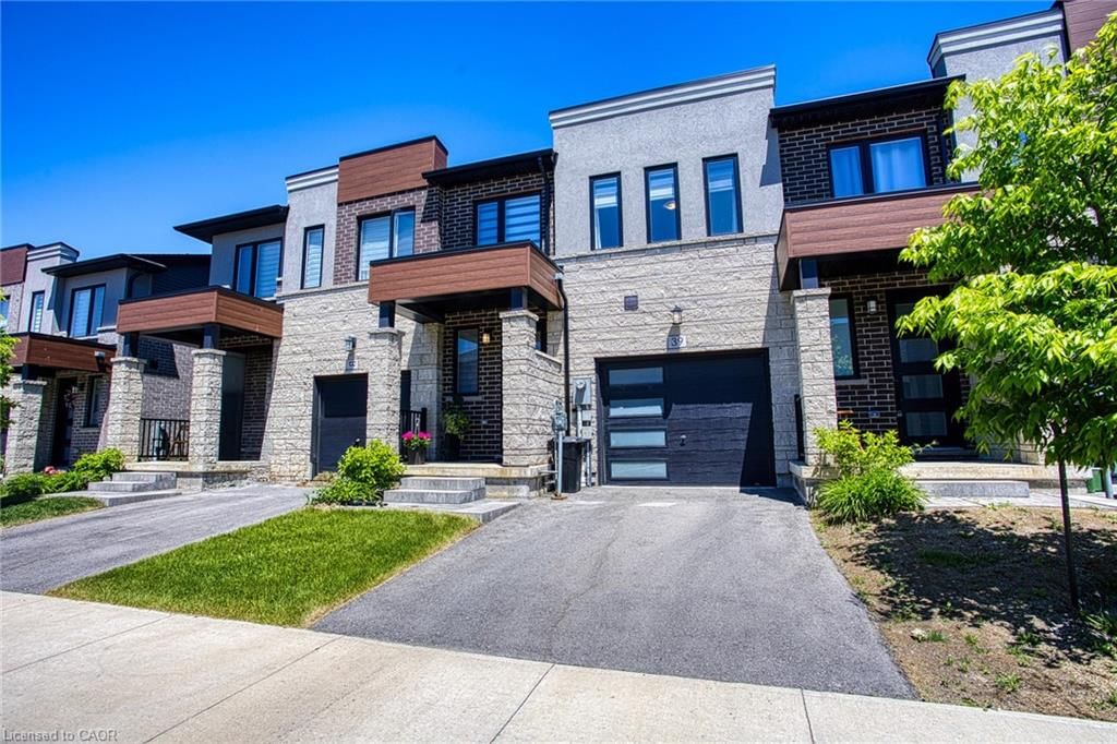 Row/Townhouse sold at 39 Bensley Lane, Hamilton, ON, L9C 0E9 - Mountview - MLS: 40836555