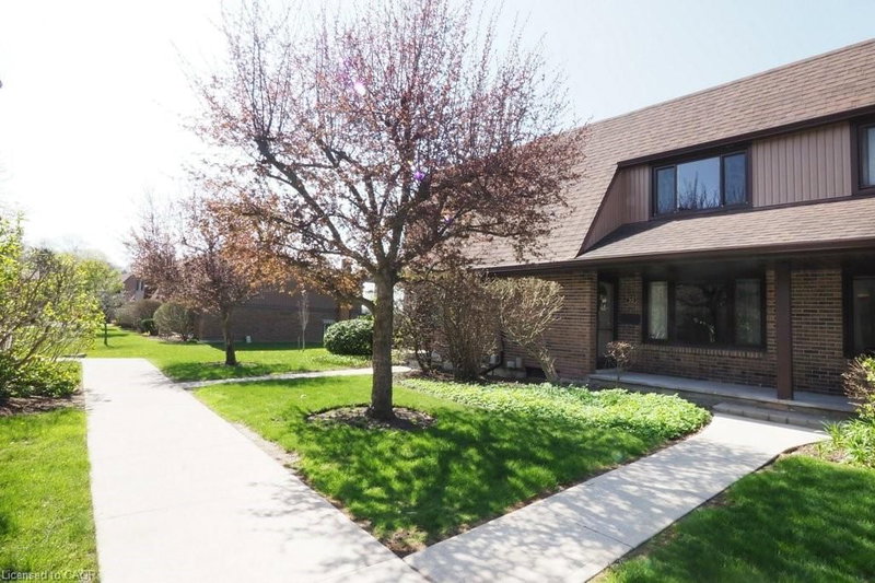 32 - 279 Sandowne Drive