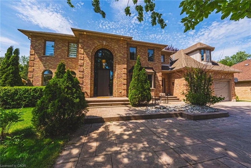 399 Golf Links Road