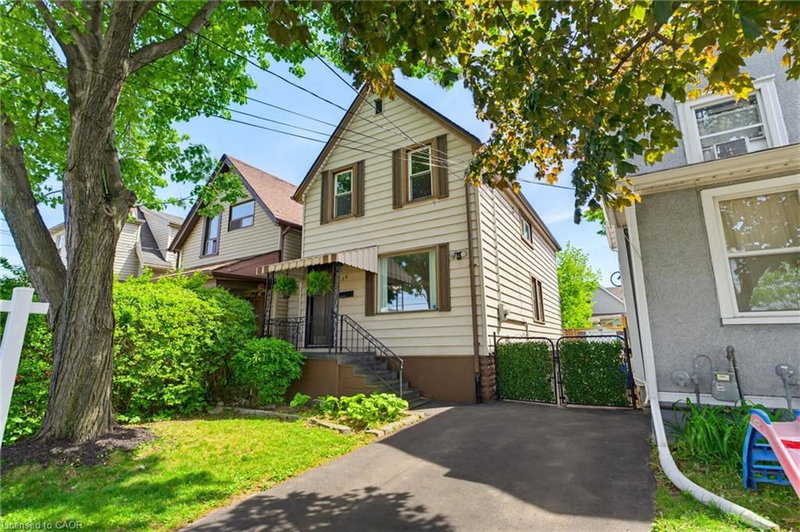 124 Campbell Avenue