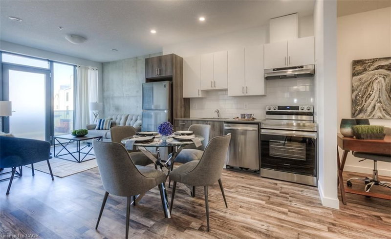 502 - 1438 Highland Road W
