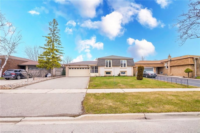 305 Pinegrove Road