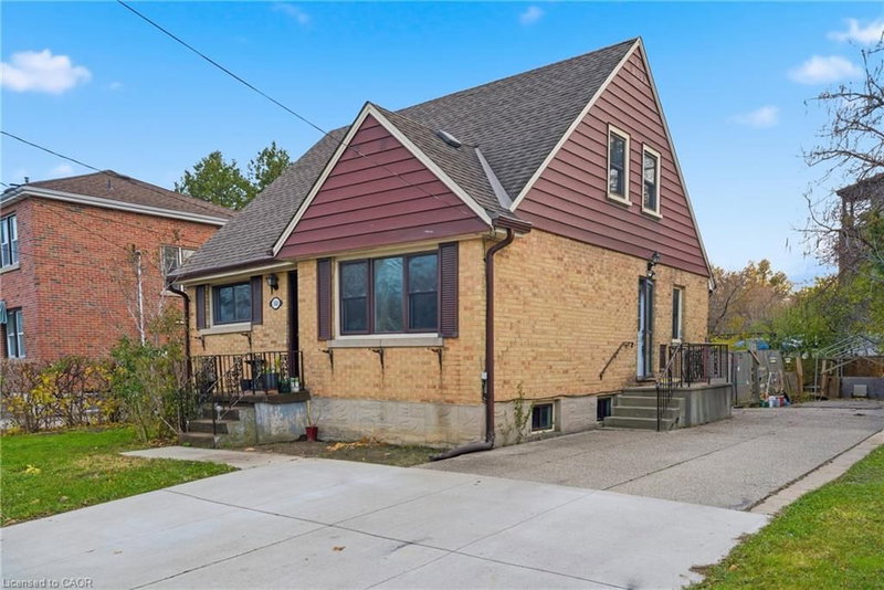 549 Weber Street E