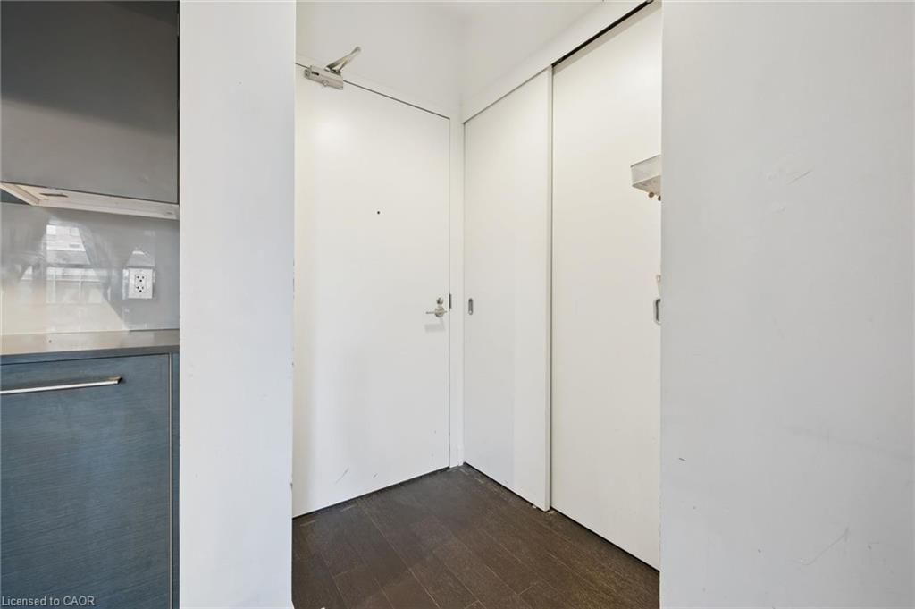 418-1030 King Street, Toronto, view 6