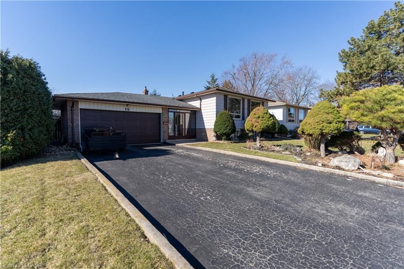 19 Lynwood Drive