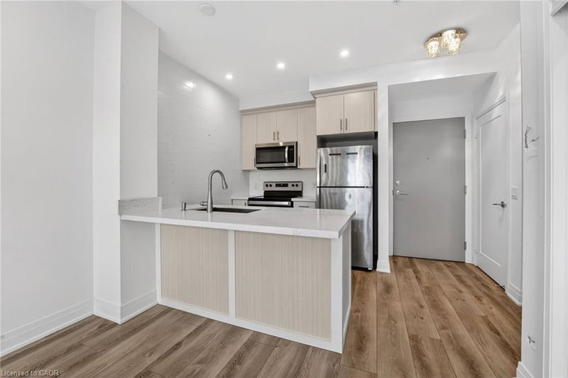 548 - 16 Concord Place